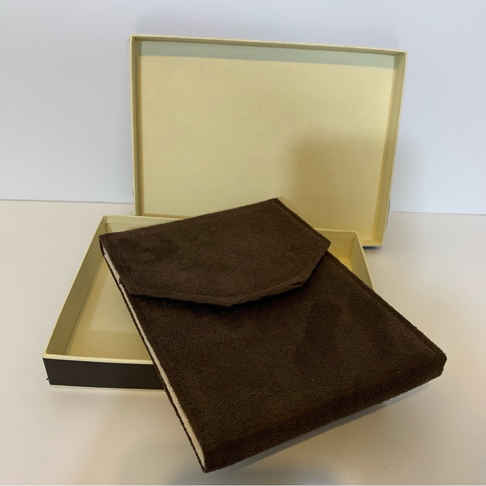Necklace Gift Box with Soft Fabric Padded Fold-over Storage Pouch